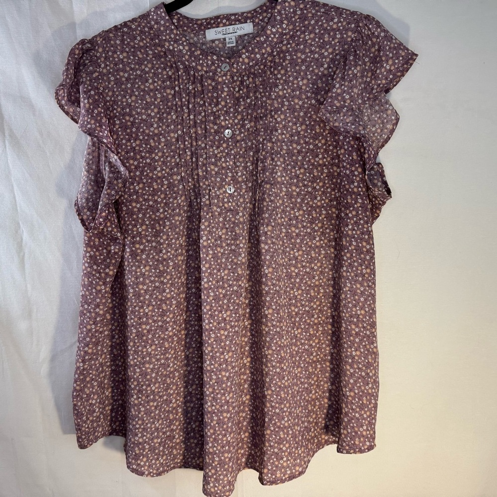 Sweet Rain Purple Floral Blouse Size 2X Short Ruffled Sleeve‎ Button V-Neck